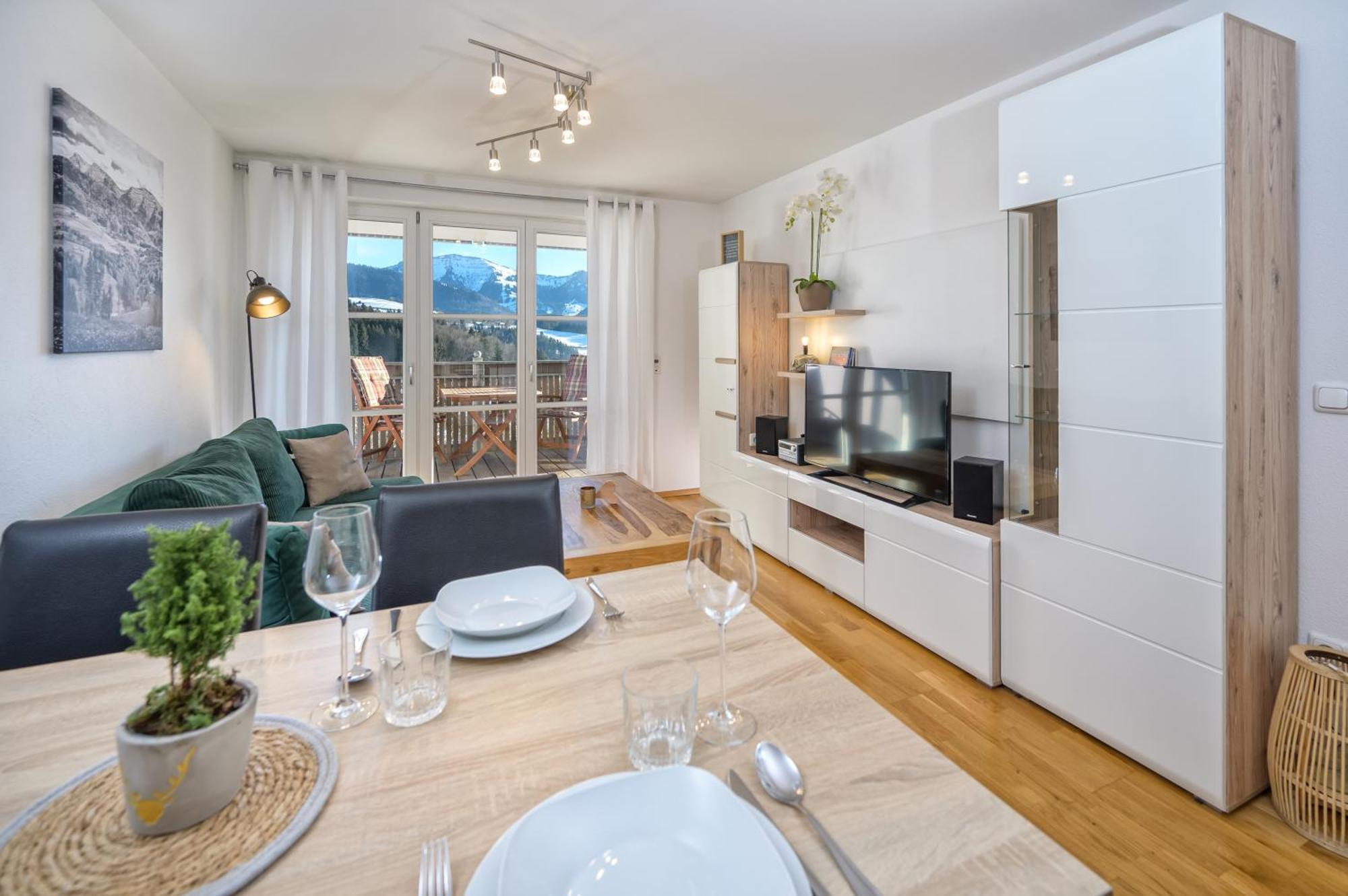Haus "Bergblick" Ferienwohnung Falken Mit 1 Schlafzimmer โอเบอร์สเทาเฟิน ภายนอก รูปภาพ